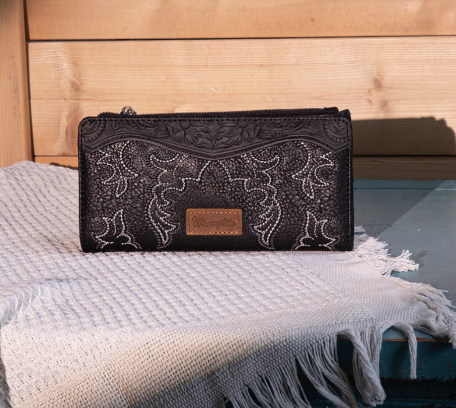 Wrangler Embroidered Bi-Fold Wallet - Black